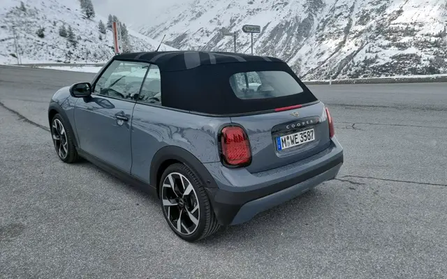 Тествахме новото Mini Cooper S във версия кабриолет | интерФакти.БГ Тествахме новото Mini Cooper S във версия кабриолет