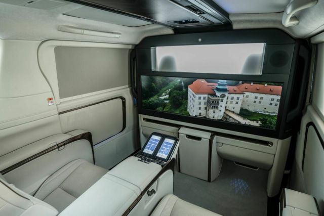  Луксозният ван на Lexus дебютира в Европа - 4 
