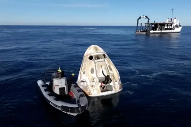  Астронавтите на НАСА се върнаха на Земята след 286 дни в Космоса - 3 