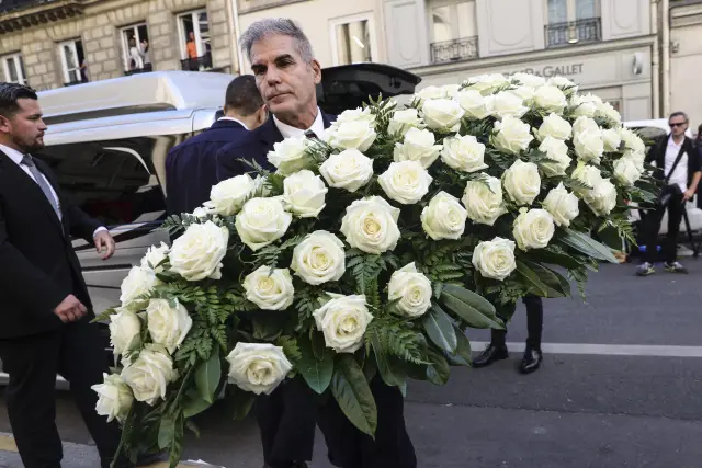 Клаудия Кардинале бе погребана на фона на музиката от филма „Имало едно време на Запад" (СНИМКИ)