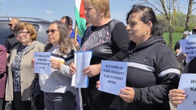  Протест затвори за два часа пътя Ямбол-Средец СНИМКИ 