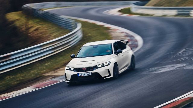 Civic Type R постави рекорд на Нюрбургринг (ВИДЕО)