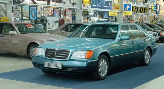 Продава се най-голямата частна колекция от Mercedes-Benz S-класи в Европа