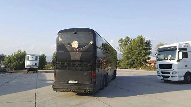 Николина Чакърдъкова си купи автобус за 1 млн. лева (СНИМКИ)