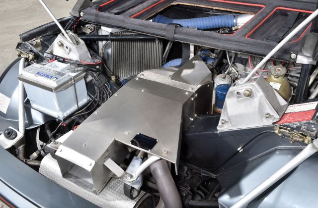 Peugeot 205 T16: Средно разположен двигател, 4х4 и 200 конски сили