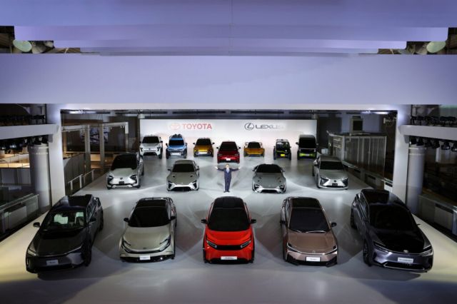 Японците сменят рязко курса: Toyota представи 16 нови модела наведнъж