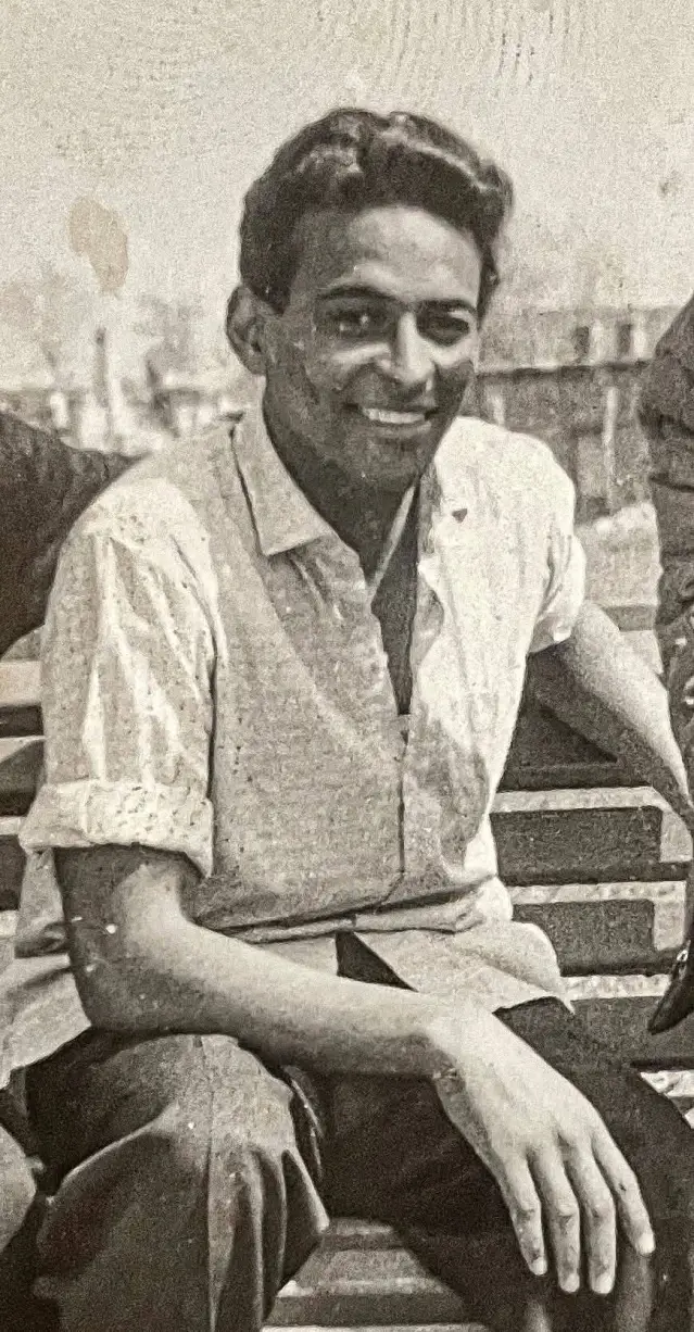 „Цвете от куршуми“ - преживени моменти в рими, където всеки ще намери нещо за душата