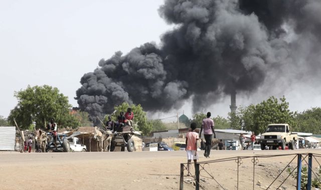 Няма край! В Судан убиват цивилни, бягащи от Дарфур (ВИДЕО)