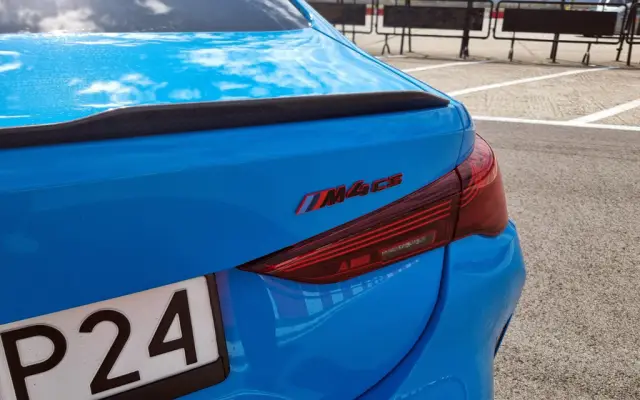 Тествахме на писта най-бързите BMW-та, а едно от тях определено се откроява над всички (ВИДЕО) | интерФакти.БГ Тествахме на писта най-бързите BMW-та, а едно от тях определено се откроява над всички (ВИДЕО)