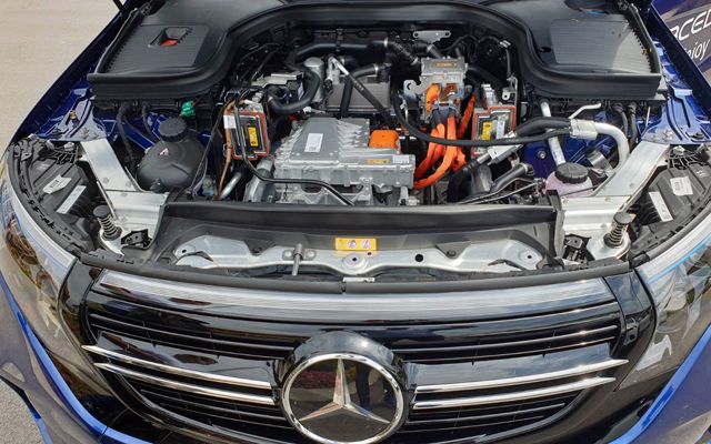  Тествахме новите електрически Mercedes-и 