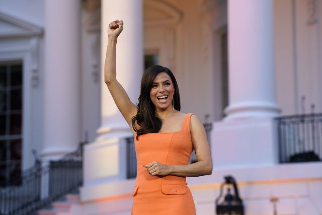  Ева Лонгория показа режисьорския си дебют пред сем. Байдън в Белия дом (СНИМКИ) - 3 