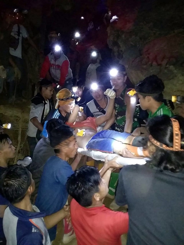 Трагедия под земята в Индонезия