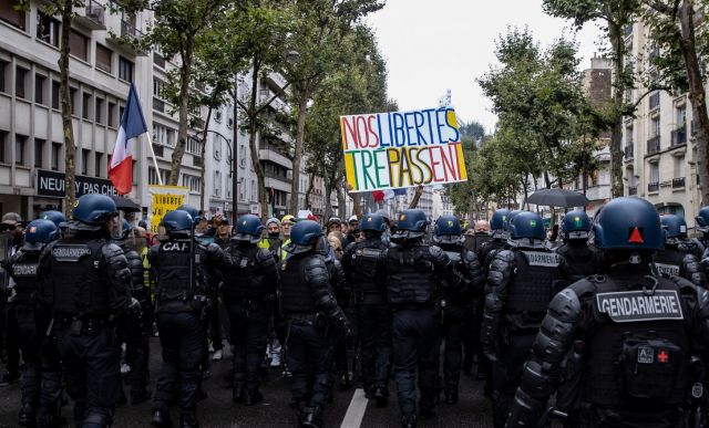  Хиляди на митинг в сърцето на Европа (СНИМКИ) 