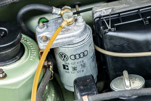  Продава се Golf I на 1200 км 