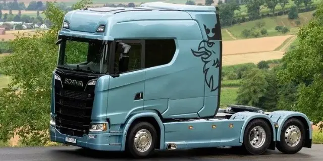 Удължена кабина и V8 двигател за новата Scania | интерФакти.БГ Удължена кабина и V8 двигател за новата Scania