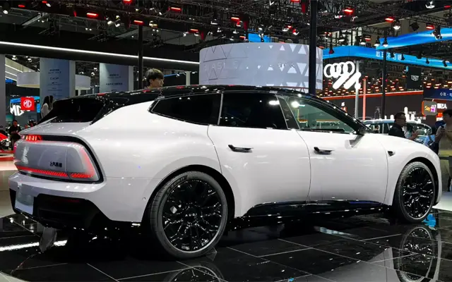 Ето го първото Audi без " четирите кръга " 