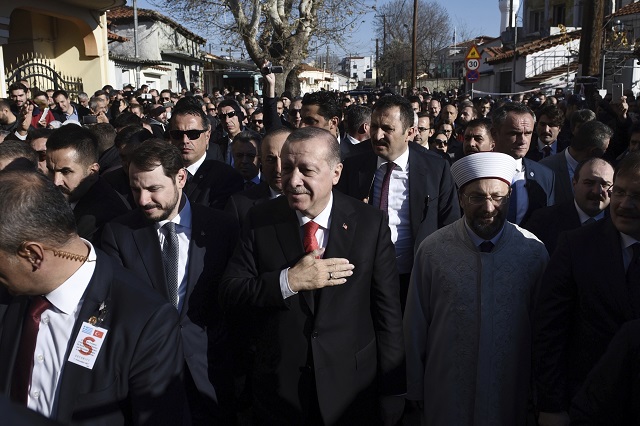 Гърци планирали атентат срещу Ердоган (СНИМКИ)