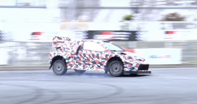 Шефът на Toyota знае как да се забавлява (ВИДЕО)