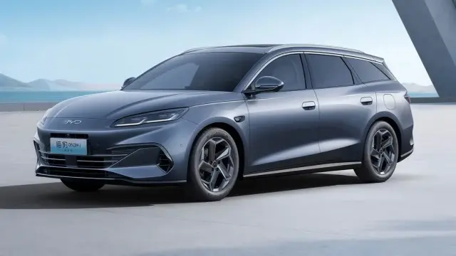 Китайски таксита по улиците на Германия