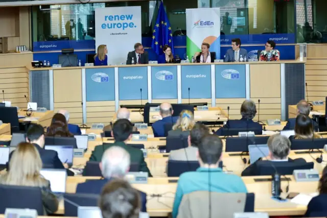 Цветелина Пенкова: " България има основна роля в енергийната съгласуваност на Европейски Съюз " 