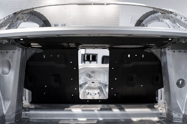 Каросерия от 4 материала за новото Audi A8