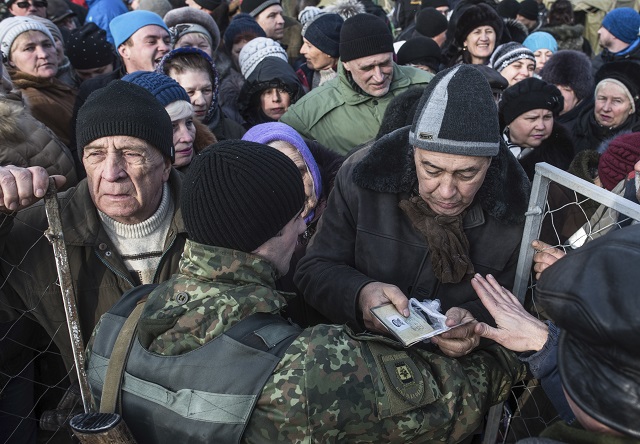 Източна Украйна отново е бойно поле