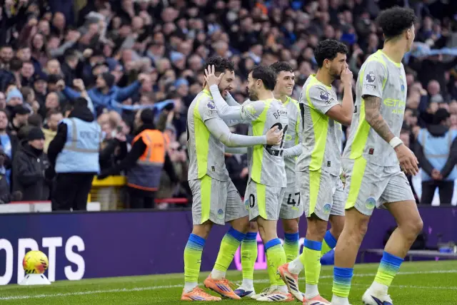 Ман Сити продължи победната си серия