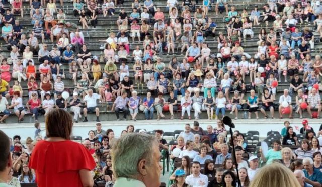 Корнелия Нинова: Трябва да управляват хора без зависимости от икономически кръгове и от чужди интереси