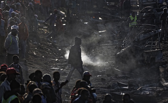 Жестока катастрофа с цистерна с химикали в Кения (снимки)