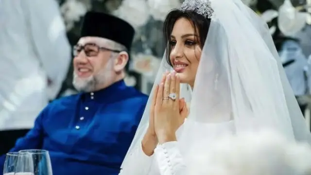 Бивш крал отчаяно иска наследник, изгони пометнала американка и "Мис Москва" - 2