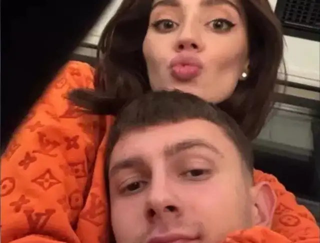 Фолкдивата Биляниш се залюби с млад футболист на Славия (СНИМКА)