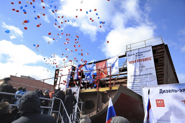 Русия представи новия ледоразбивач (ВИДЕО)