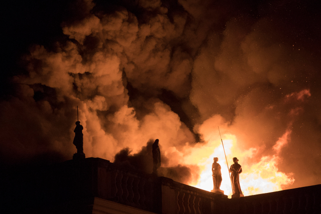 Пожар опустоши гордостта на Бразилия
