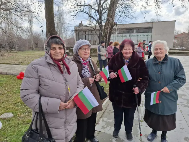 Село Бяла Река отпразнува 3 март с поезия (ВИДЕО)