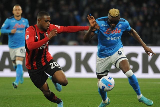  Милан е на върха в Серия А след победа против Наполи 