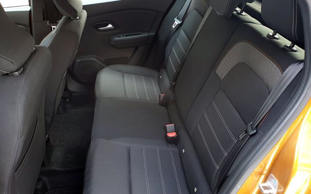  Тест и цени на новия кросоувър на Dacia 