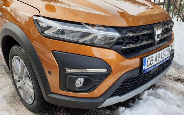  Тест и цени на новия кросоувър на Dacia 