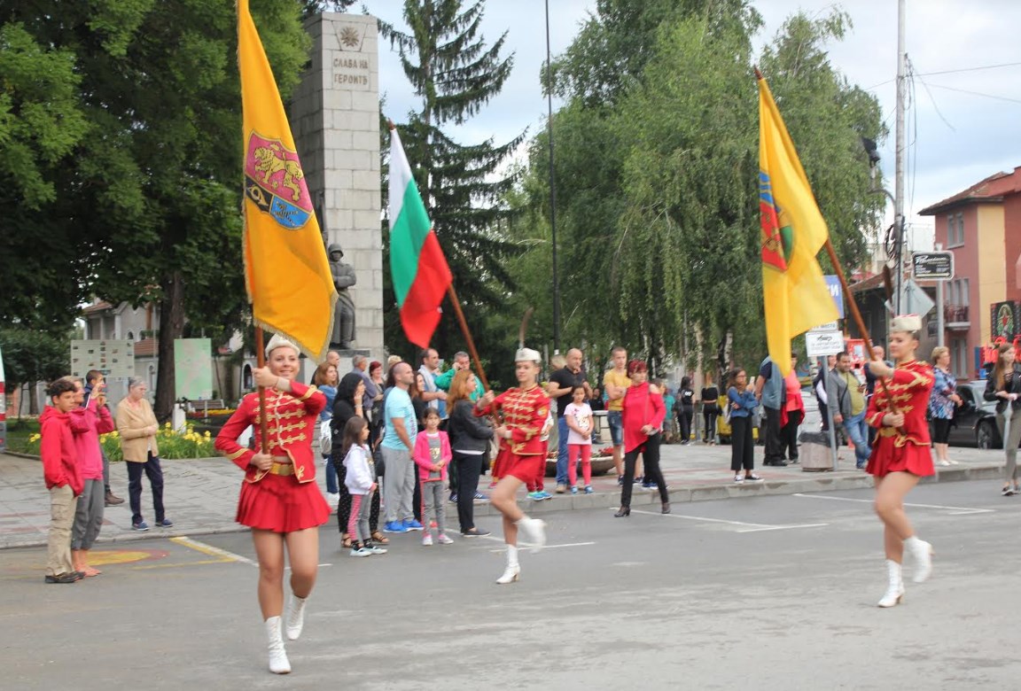 Ансамбъл „Българе” във втория ден от Велинградски празници на културата 2018