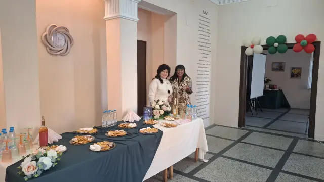 Стихотворение на Ваня Петкова изписаха на стената в читалището на с. Бяла Река