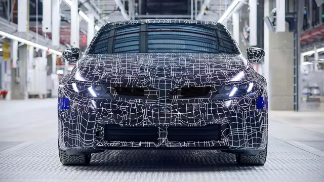 Първите бройки от революционното BMW i3 слязоха от поточната линия