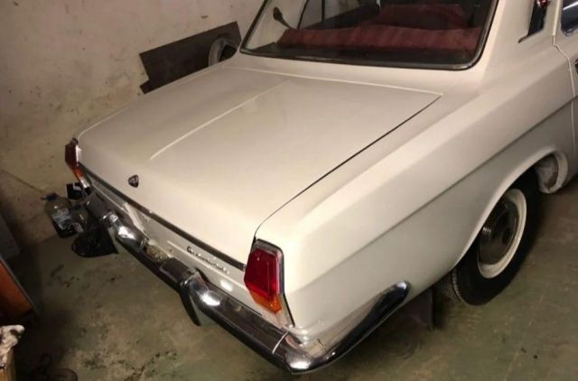 42-годишна Волга с съвсем нулев пробег беше оценена по-скъпо от чисто нова кола | ФАКТИ.БГ 42-годишна Волга с съвсем нулев пробег беше оценена по-скъпо от чисто нова кола