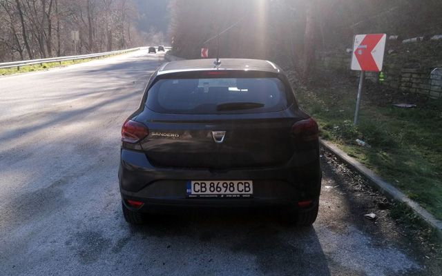  Тествахме новата Dacia с фабрична АГУ 