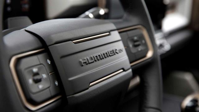  Hummer се завърна с над 1000 коня и цена 3 хиляди (ВИДЕО) 