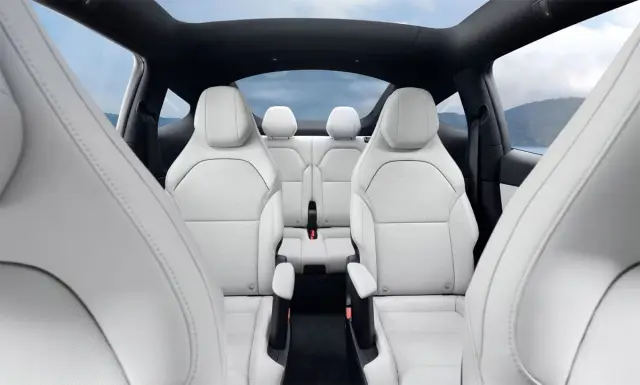 Tesla показа по-дългия Model Y. Ето какви са промените