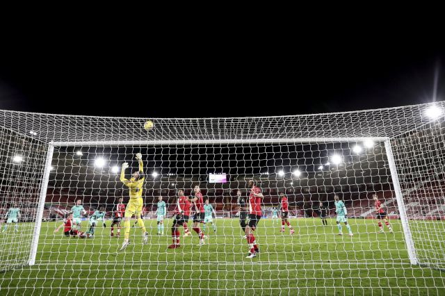  Саутхямптън нанесе втора загуба на Ливърпул след геройско опълчение (ВИДЕО) 