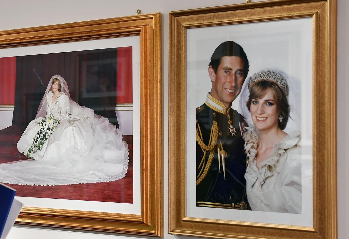 Семейните СНИМКИ на Лейди Ди и принц Чарлз крият тайна, неразкрита до сега
