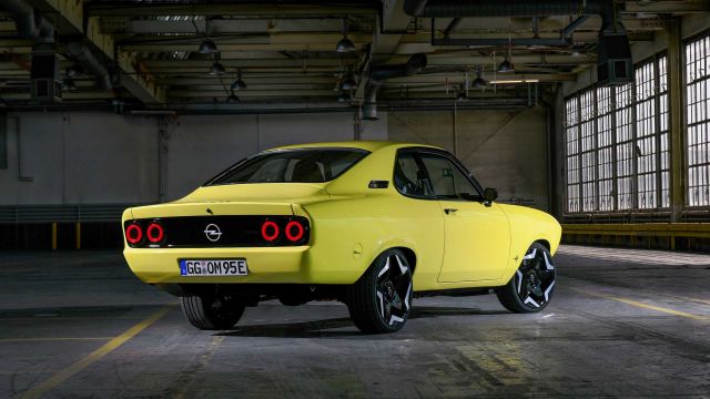 Opel Manta се завръща в серийно производство