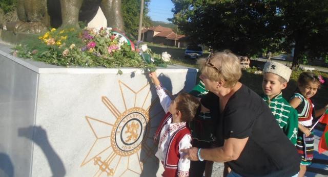  В Йоглав честваха уместно Деня на Съединението (СНИМКИ) 