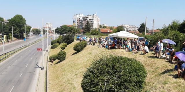  Над 70 коли на „ Писта Русе ” 