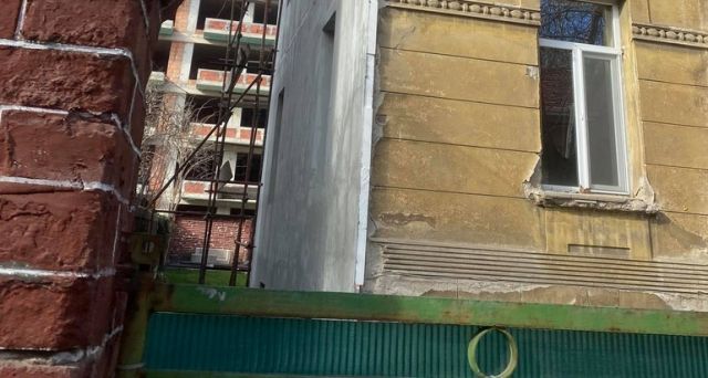 Собственици сами унищожават къща архитектурен паметник